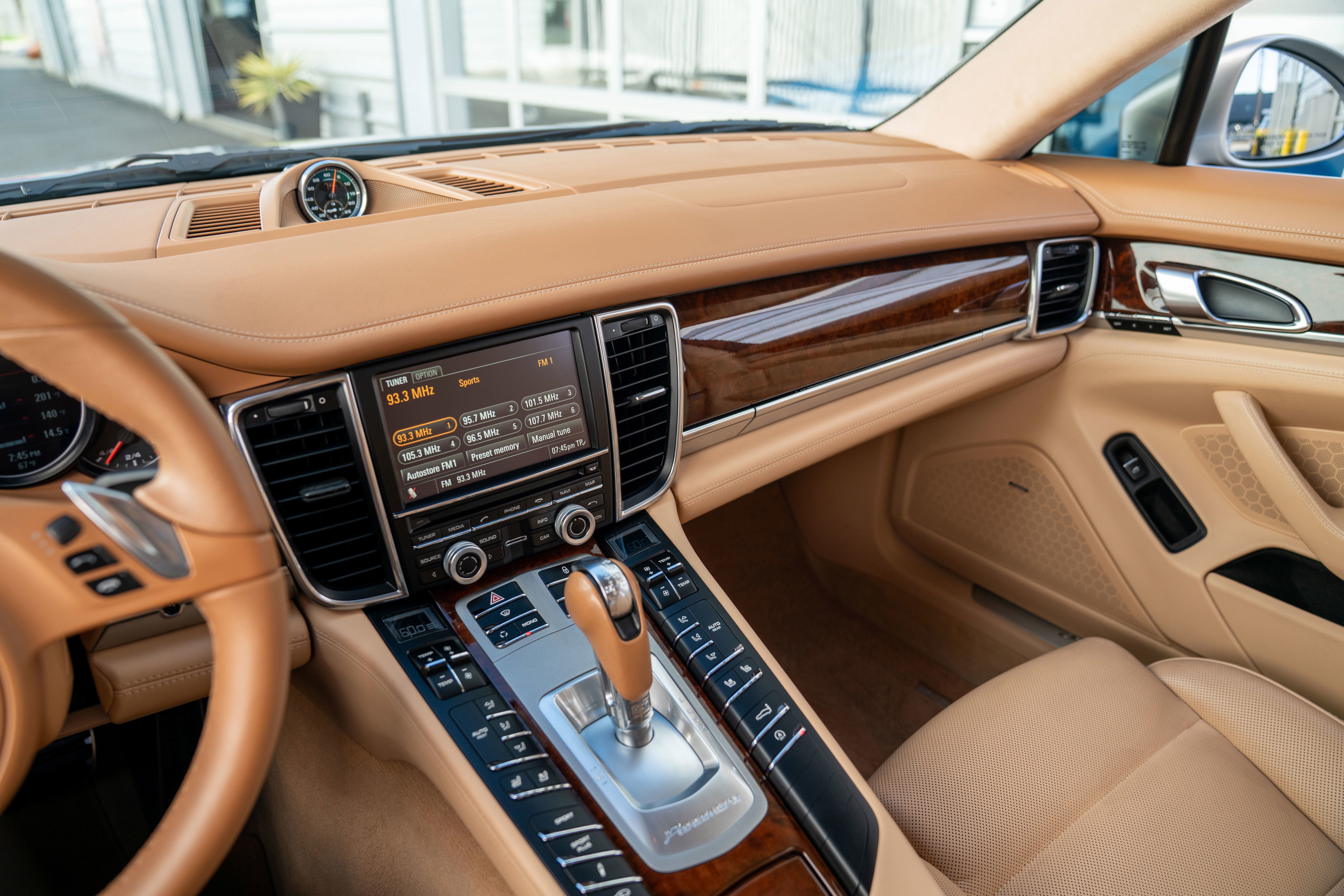 2012 Porsche Panamera Turbo