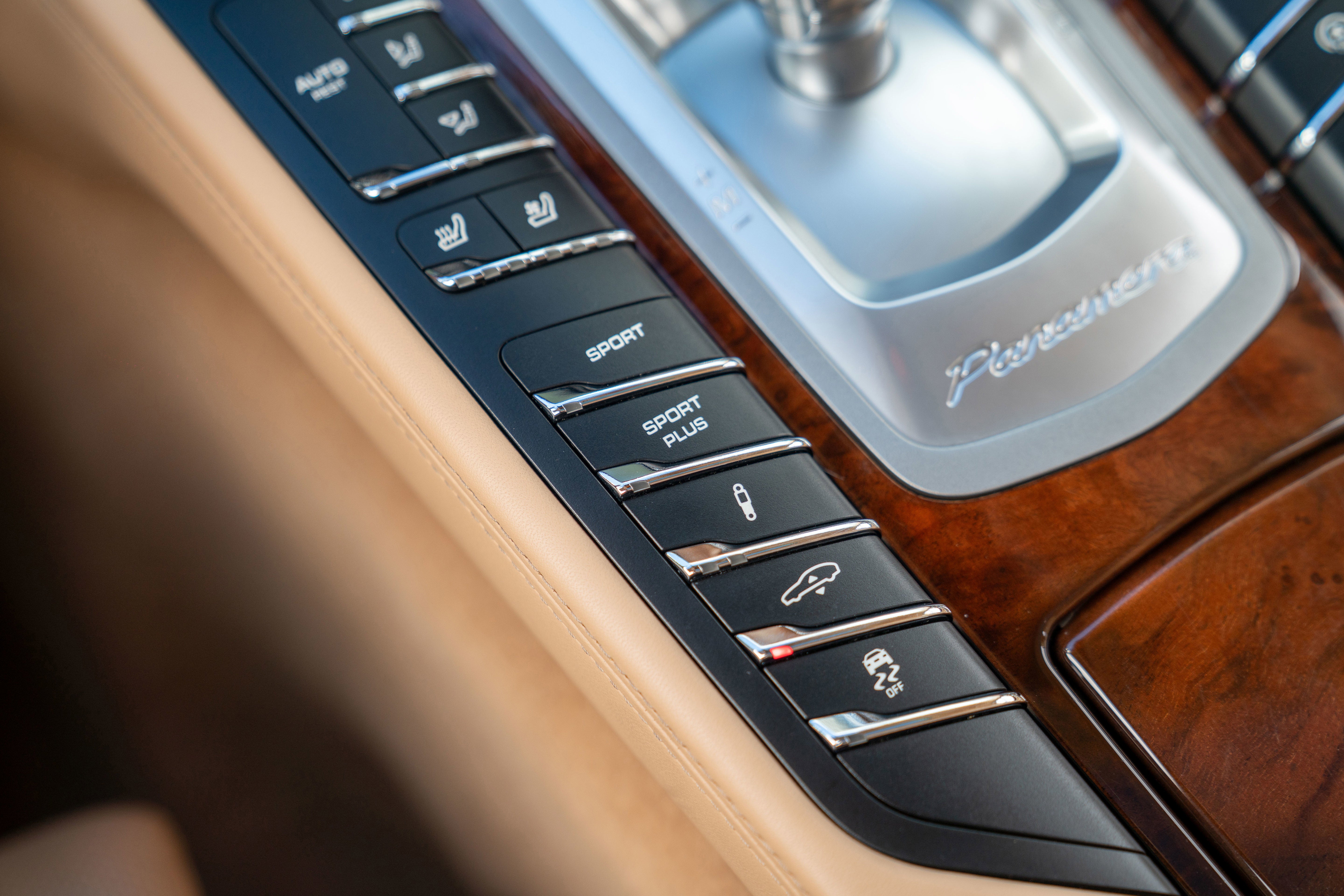 2012 Porsche Panamera Turbo