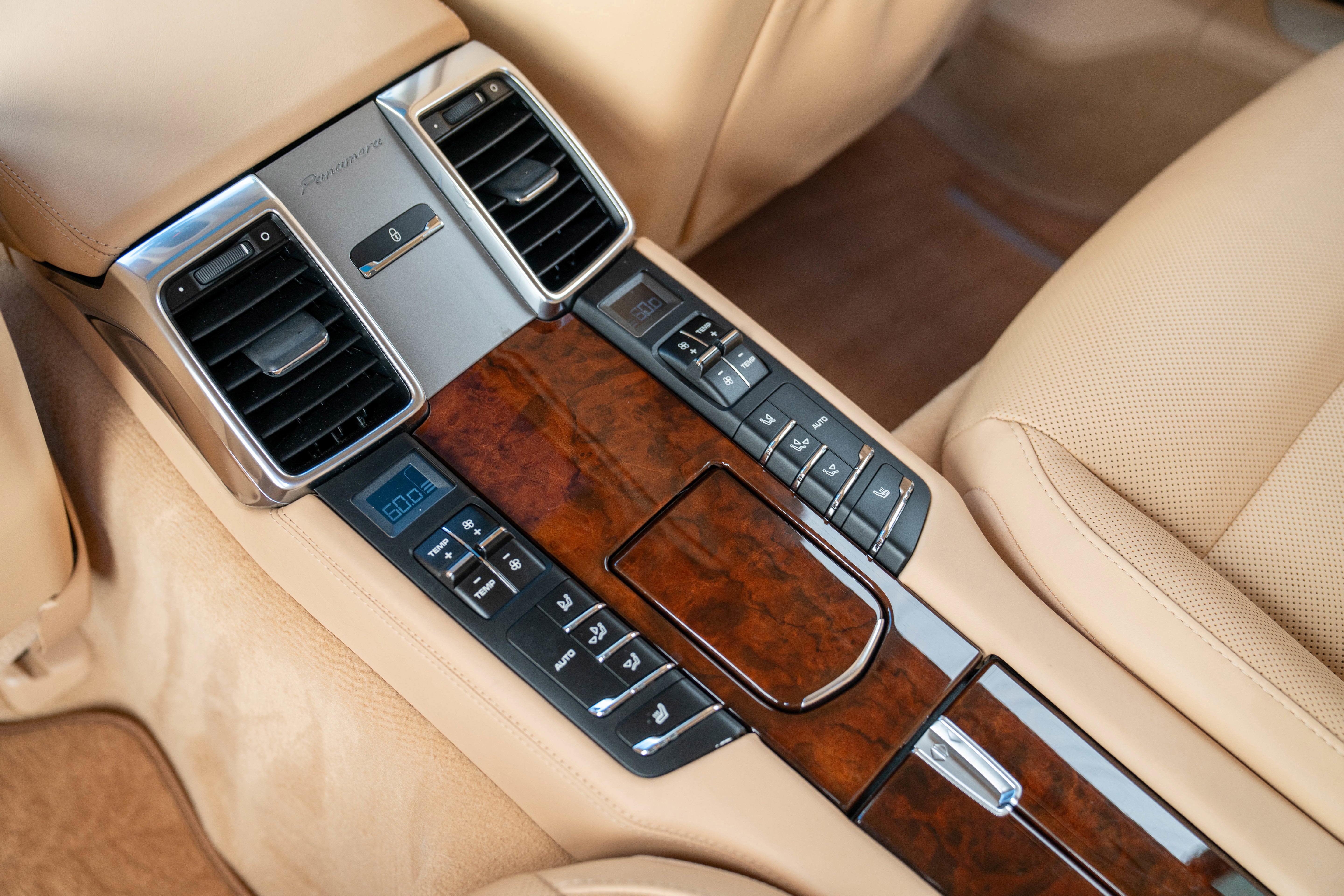 2012 Porsche Panamera Turbo