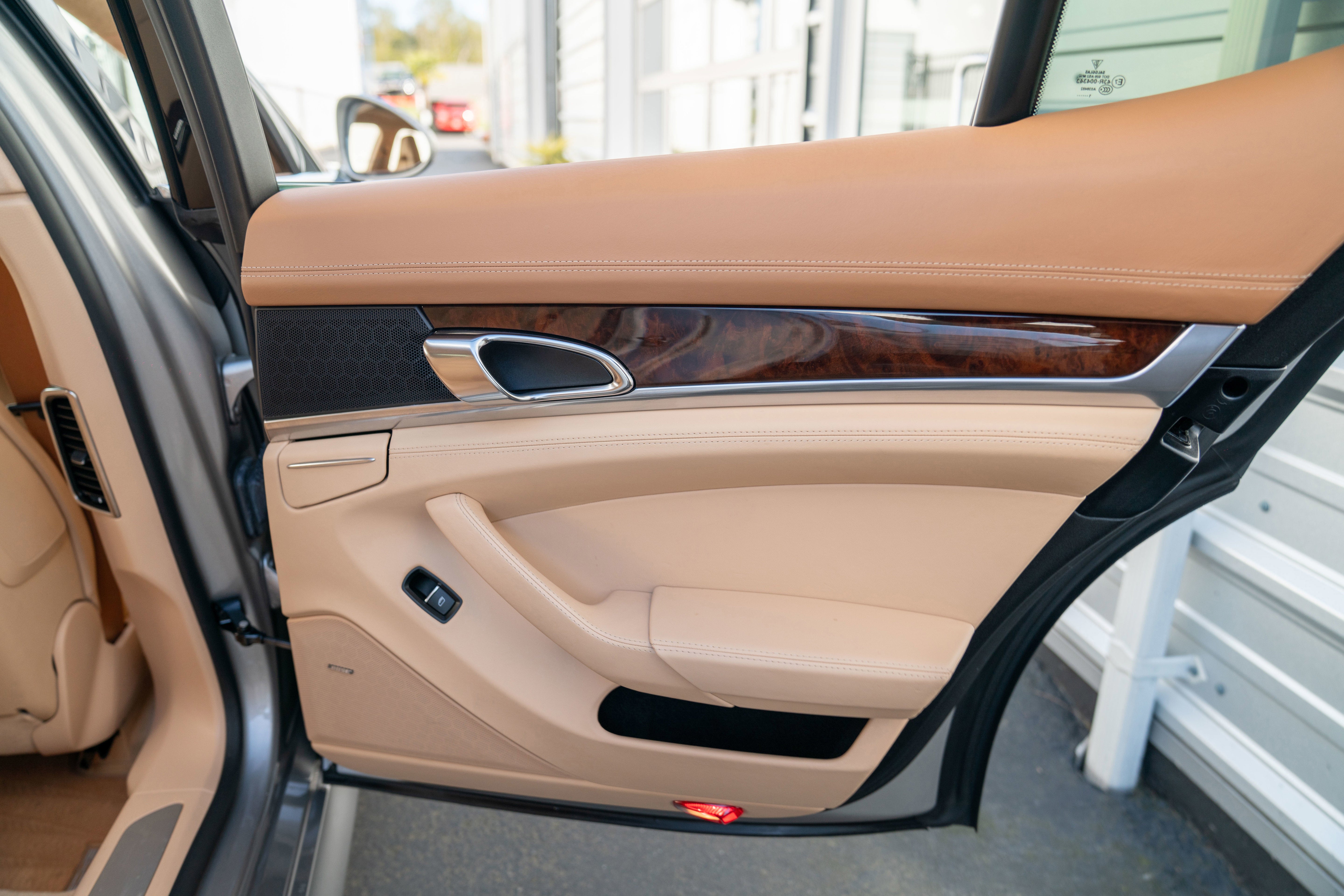 2012 Porsche Panamera Turbo