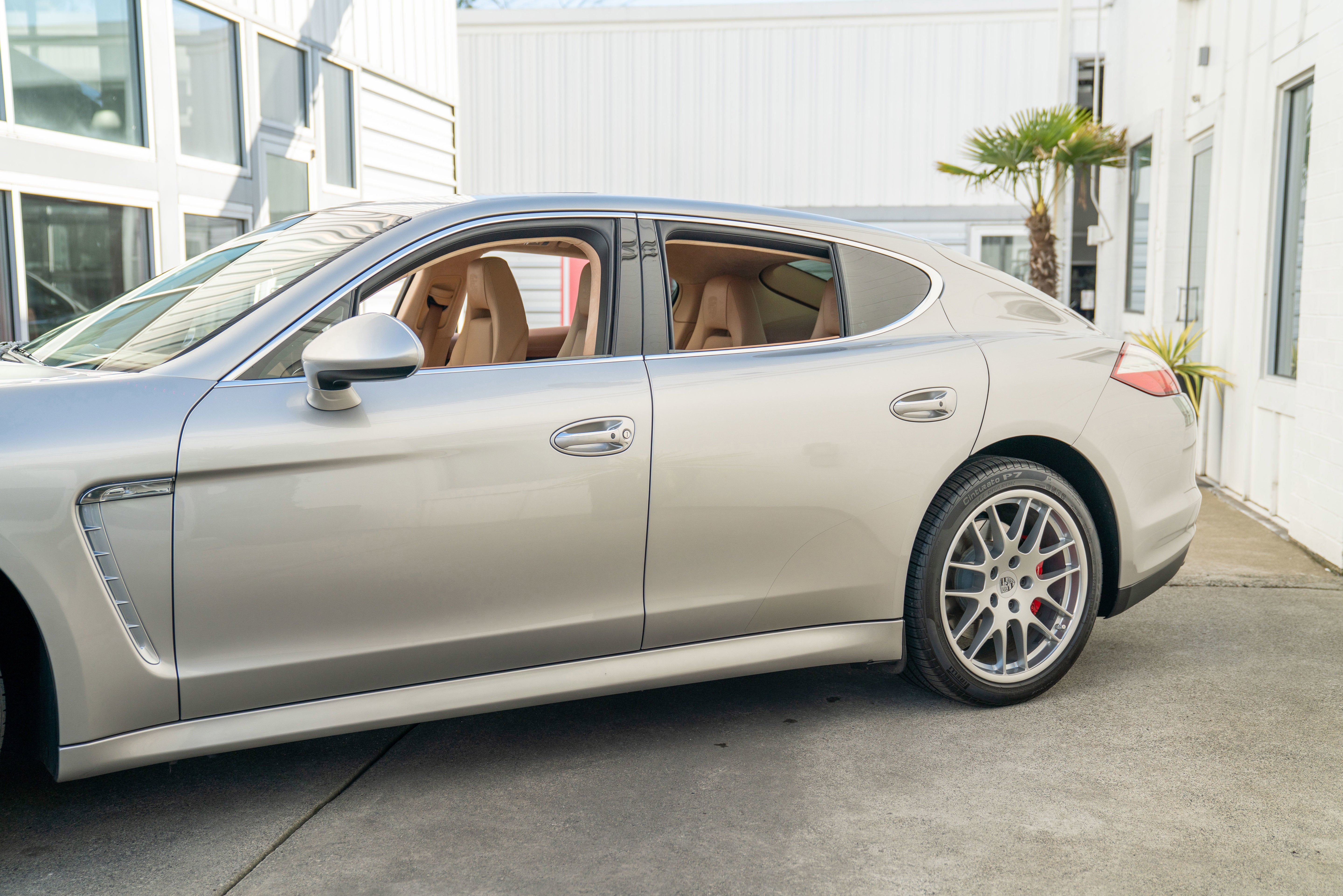 2012 Porsche Panamera Turbo