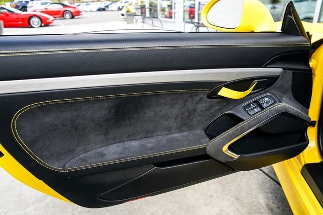 2016 Porsche Cayman GT4