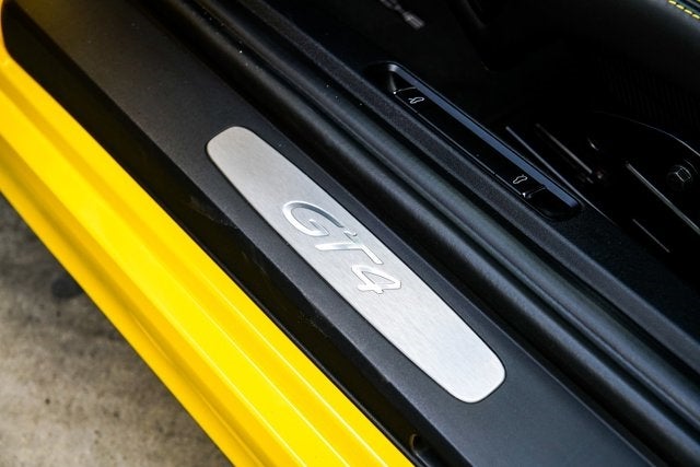 2016 Porsche Cayman GT4