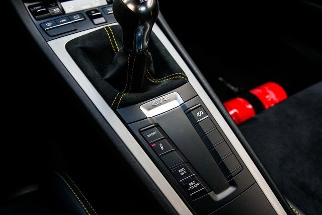 2016 Porsche Cayman GT4