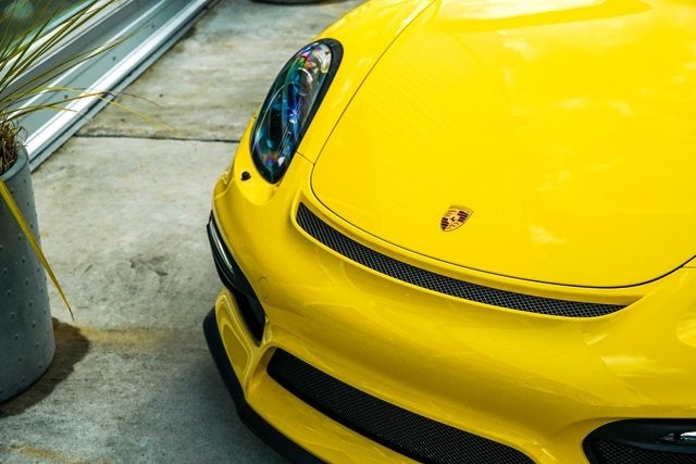 2016 Porsche Cayman GT4