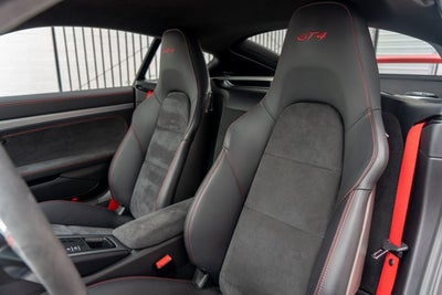2016 Porsche Cayman GT4