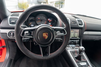 2016 Porsche Cayman GT4