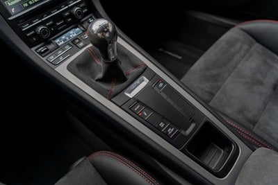 2016 Porsche Cayman GT4