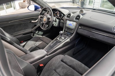 2020 Porsche 718 Cayman GT4