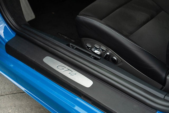 2022 Porsche 718 Cayman GT4