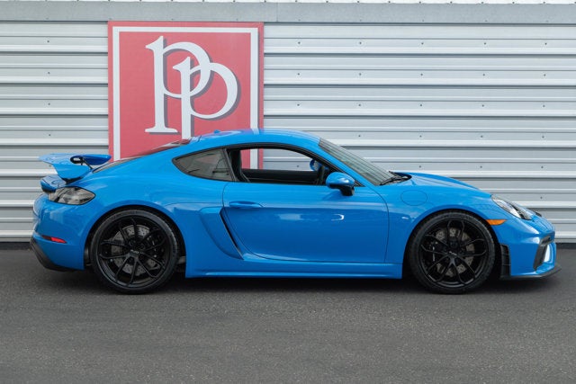 2022 Porsche 718 Cayman GT4