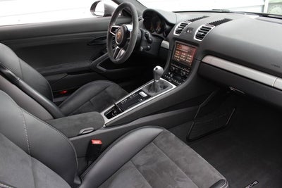 2016 Porsche Cayman GT4