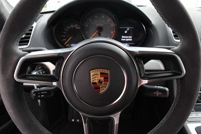 2016 Porsche Cayman GT4