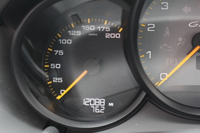 2016 Porsche Cayman GT4