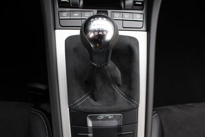 2016 Porsche Cayman GT4