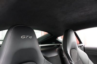 2016 Porsche Cayman GT4