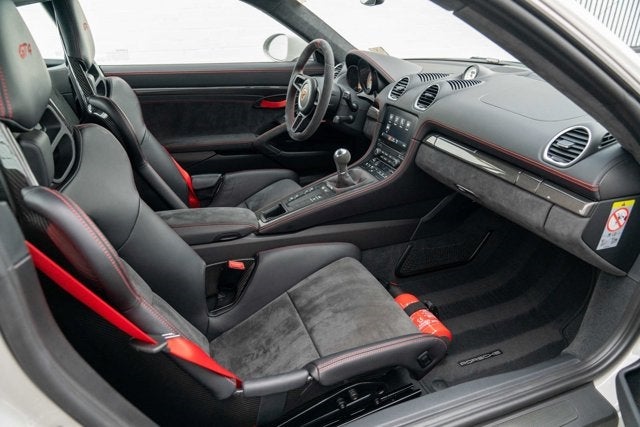 2021 Porsche 718 Cayman GT4