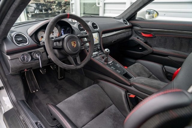 2021 Porsche 718 Cayman GT4