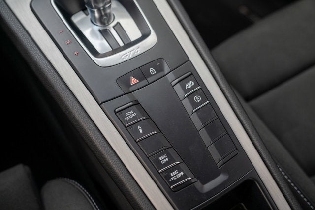 2022 Porsche 718 Cayman GT4