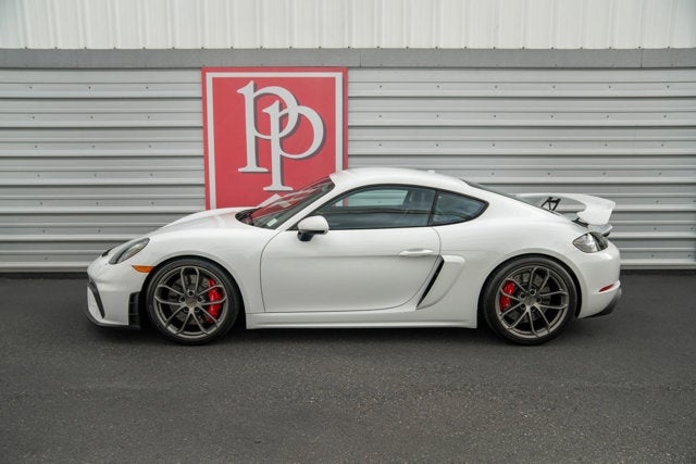 2022 Porsche 718 Cayman GT4