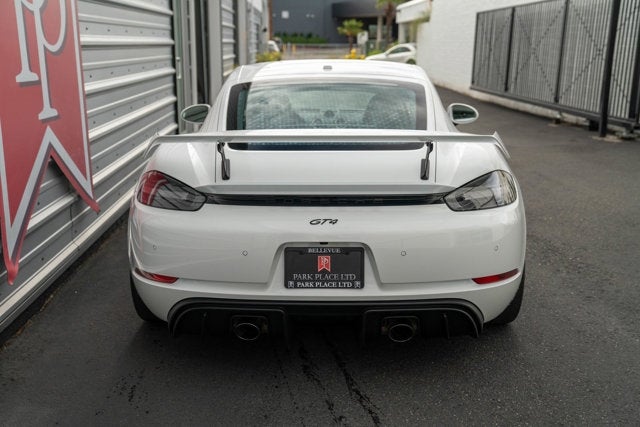 2022 Porsche 718 Cayman GT4