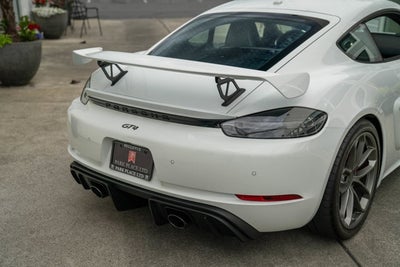 2022 Porsche 718 Cayman GT4