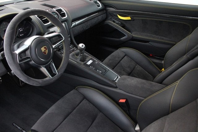 2016 Porsche Cayman GT4