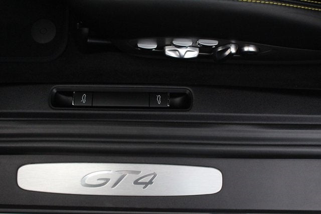 2016 Porsche Cayman GT4