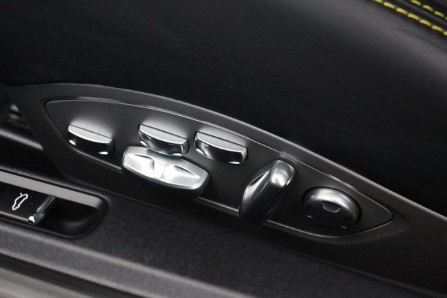 2016 Porsche Cayman GT4