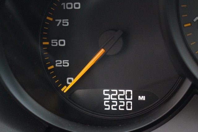 2016 Porsche Cayman GT4