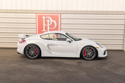 2016 Porsche Cayman GT4