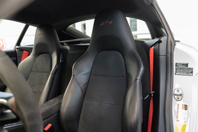 2016 Porsche Cayman GT4