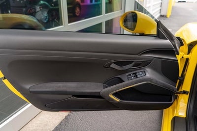 2016 Porsche Cayman GT4