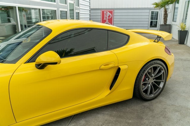 2016 Porsche Cayman GT4