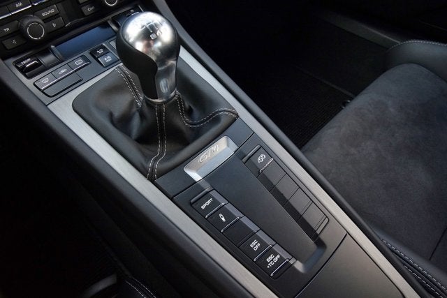 2016 Porsche Cayman GT4