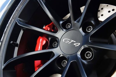 2016 Porsche Cayman GT4