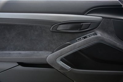 2016 Porsche Cayman GT4