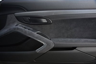 2016 Porsche Cayman GT4