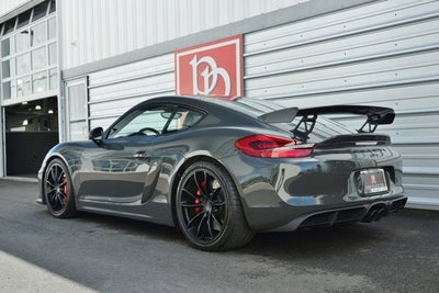 2016 Porsche Cayman GT4