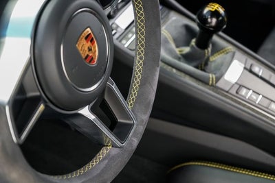 2016 Porsche Cayman GT4