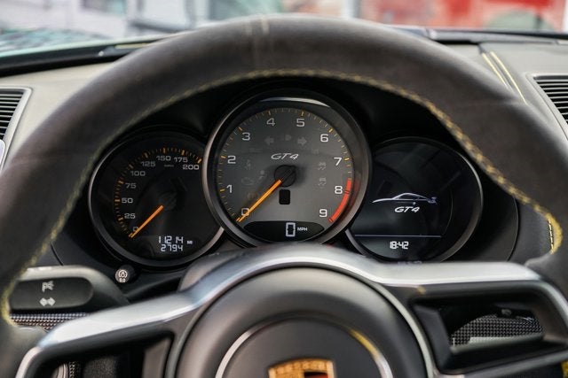 2016 Porsche Cayman GT4