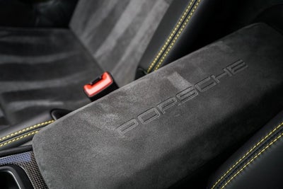 2016 Porsche Cayman GT4