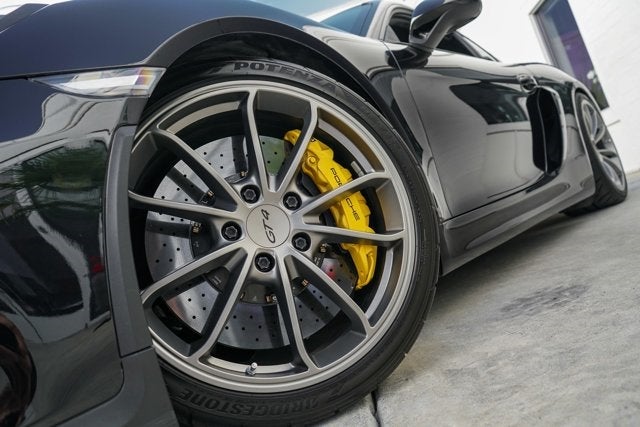 2016 Porsche Cayman GT4