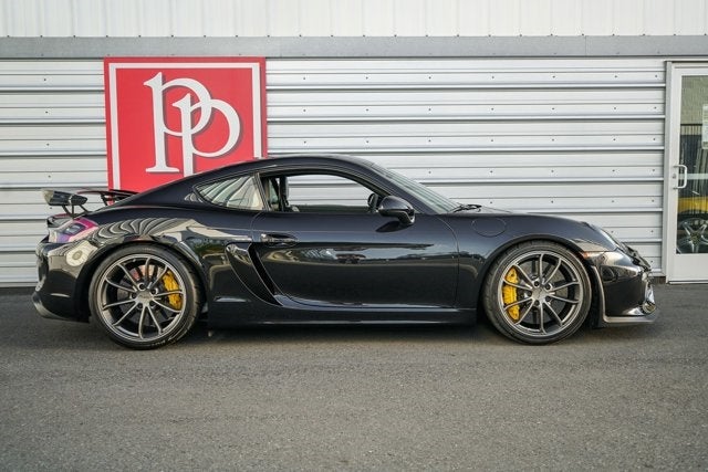 2016 Porsche Cayman GT4
