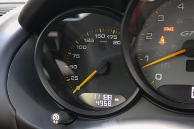 2016 Porsche Cayman GT4