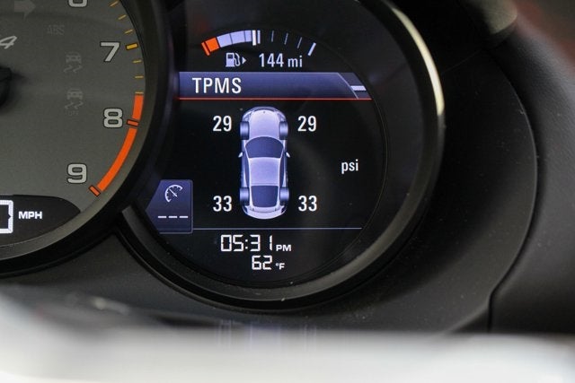 2016 Porsche Cayman GT4