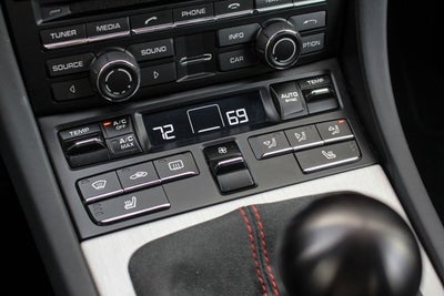 2016 Porsche Cayman GT4