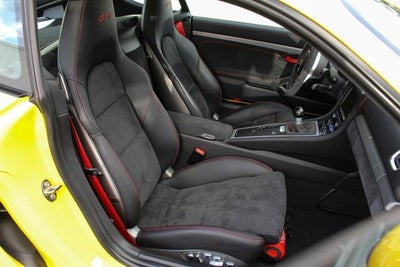 2016 Porsche Cayman GT4