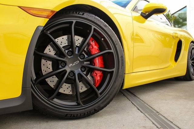2016 Porsche Cayman GT4