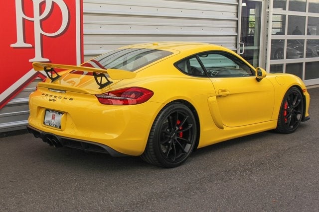2016 Porsche Cayman GT4